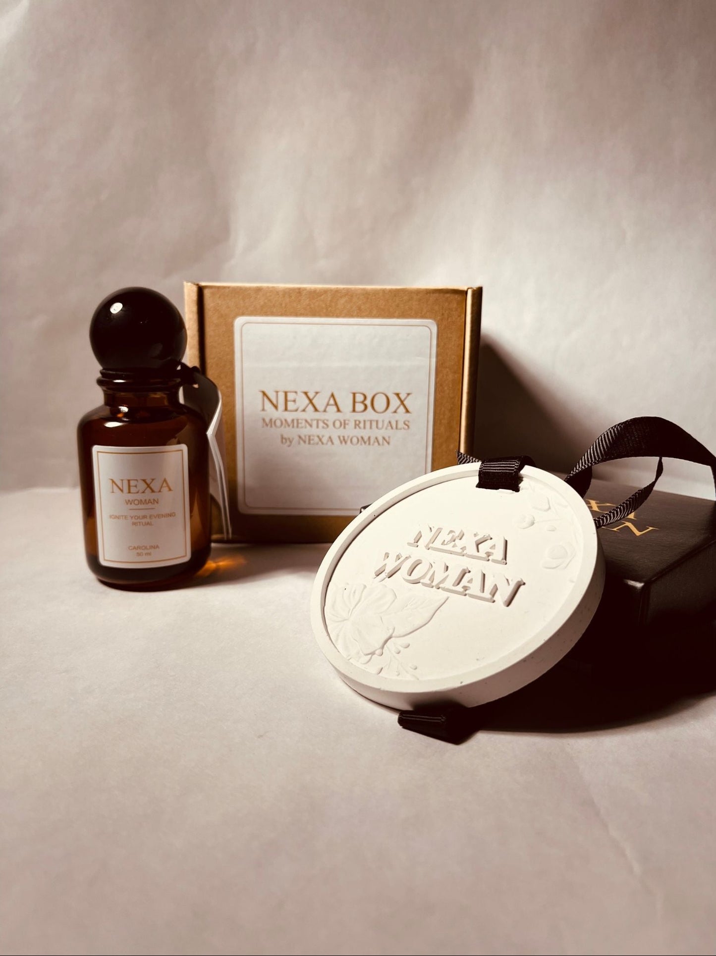 Nexa woman three products photo